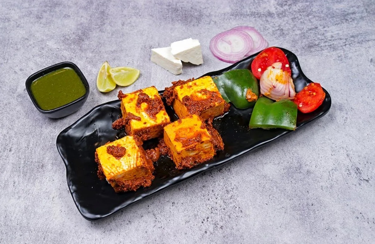 Paneer tikka with mint chutney